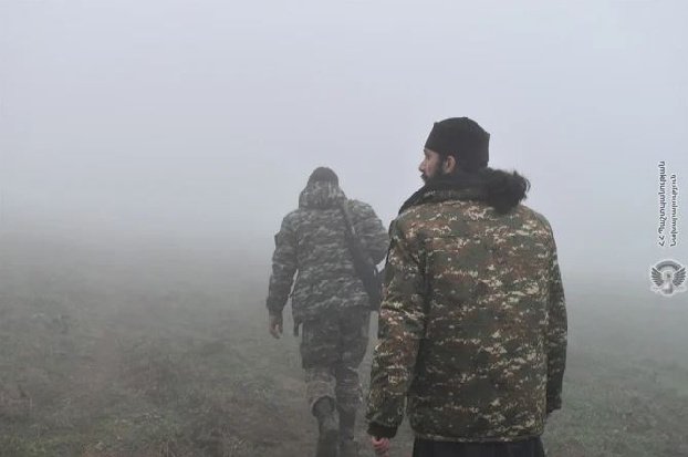 Бегство с поля боя, арест и.о. комбата: в Ереване расследуют потерю боевой позиции и пленение армянских солдат на границе с Азербайджаном