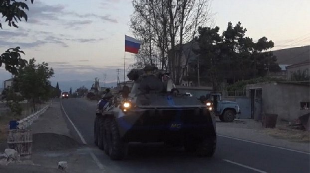 Российские миротворцы обеспечили безопасность при строительстве 10 км дороги в Шушинском районе Арцаха