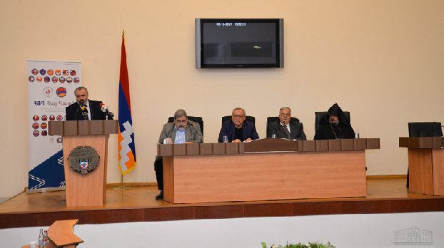 Давид Бабаян выразил надежду, что Арцахоцентризм останется одним из краеугольных камней в деятельности «Ай Дата»