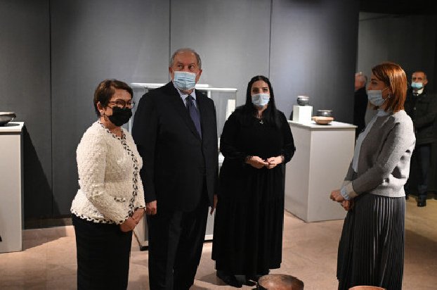 The President of Armenia and his wife visited the Museum of Folk Art named after Hovhannes Sharambeyan