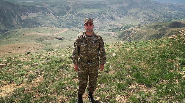 Военный врач Агаси Папикян: Жизнь каждого военного была бесценна, нужно было спасать