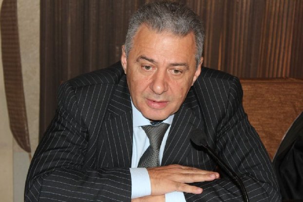 Назначение Вагаршака Арутюняна послом в Москву встретило критику и в Баку, и в Ереване