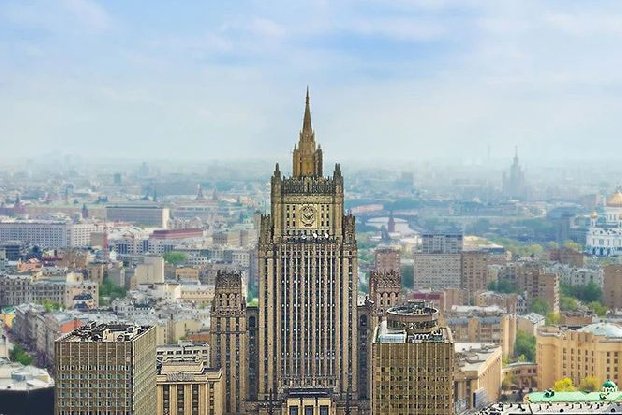 МИД РФ ответил Алиеву: Лачинский коридор контролируется российскими миротворцами, а Азербайджан гарантирует безопасное движение в обоих направлениях