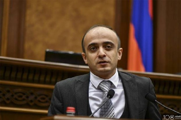 Упомянув азербайджанских беженцев, Пашинян “забыл” о беженцах из Баку, Шаумяна и Геташена