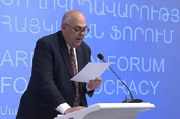 Нас беспокоит закон о криминализации оскорблений, который может ограничить свободу выражения и мысли в Армении – директор программ Freedom House