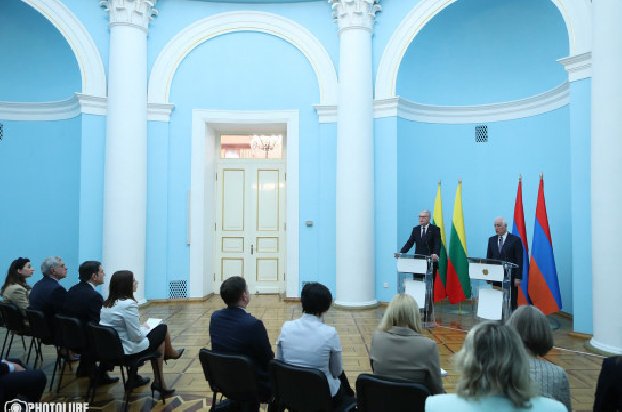 Президент Литвы обещал максимально содействовать сохранению армянского христианского наследия в Арцахе – Ваагн Хачатурян