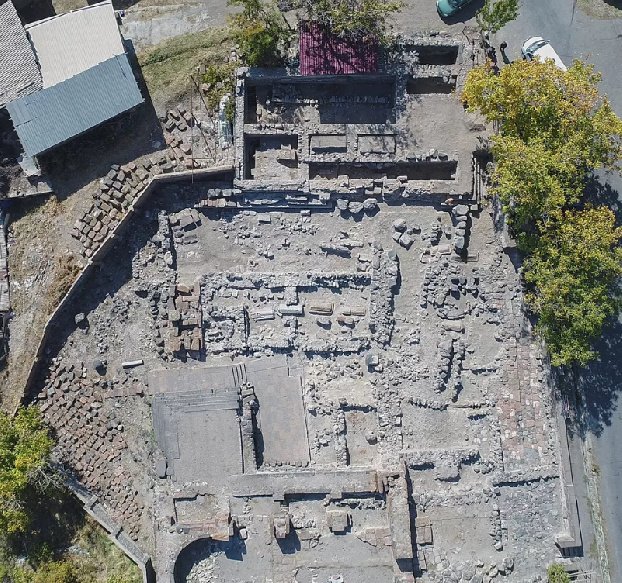 Усыпальница армянских царей Аршакуни в Ахцке станет культурно-историческим заповедником