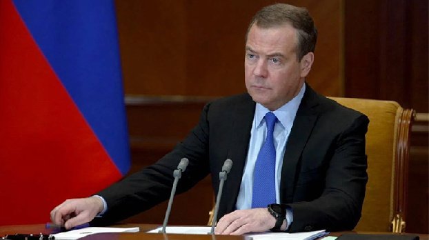 Медведев: А кто сказал, что через два года Украина вообще будет существовать на карте мира?