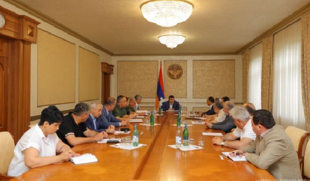 Президент Арцаха созвал расширенное заседание Совбеза