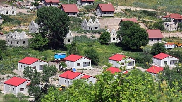 Глава села Ахавно: Почему мы все время должны уходить, нам некуда уходить