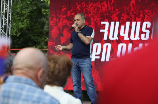 Это очередной удар по нашей государственности, институту парламентаризма – Ваге Акопян