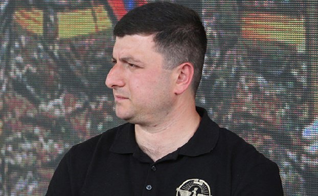 Тигран Абрамян: Власти пытаются вбить в головы людей – будьте спокойны, что нужно – сдадим, войны не будет