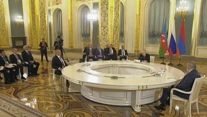 Трехсторонняя встреча лидеров Армении, Азербайджана и России завершилась