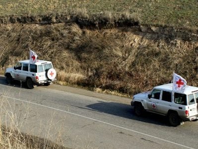 При сопровождении МККК из Арцаха в медцентры Армении доставлены 14 больных