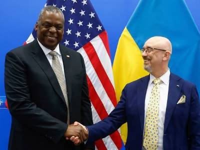 Министры обороны Украины и США провели встречу