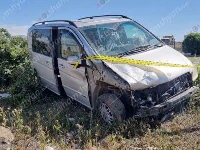 Крупное ДТП в пригороде Еревана: Пострадали пять человек